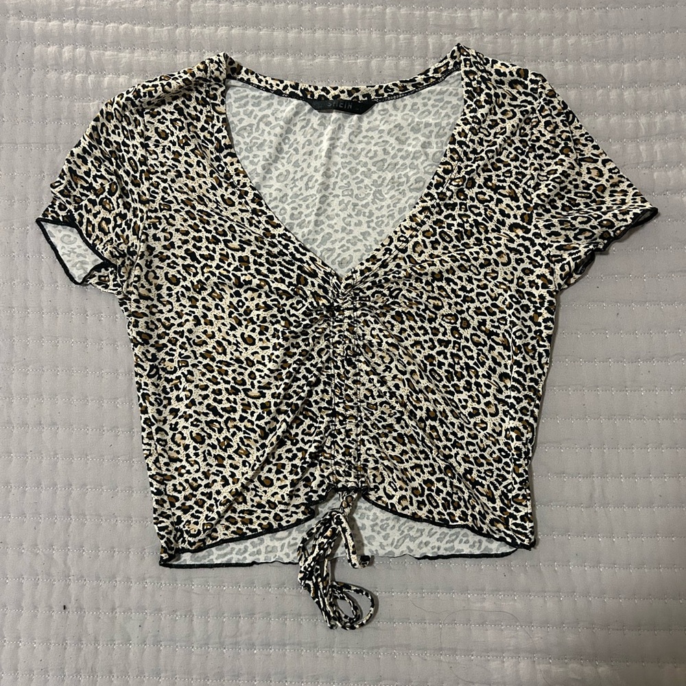 SHEIN Leopard Print Ruched Crop Top